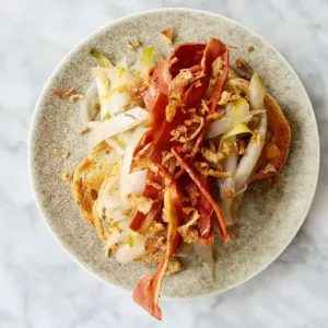 Witlof met vegan spek