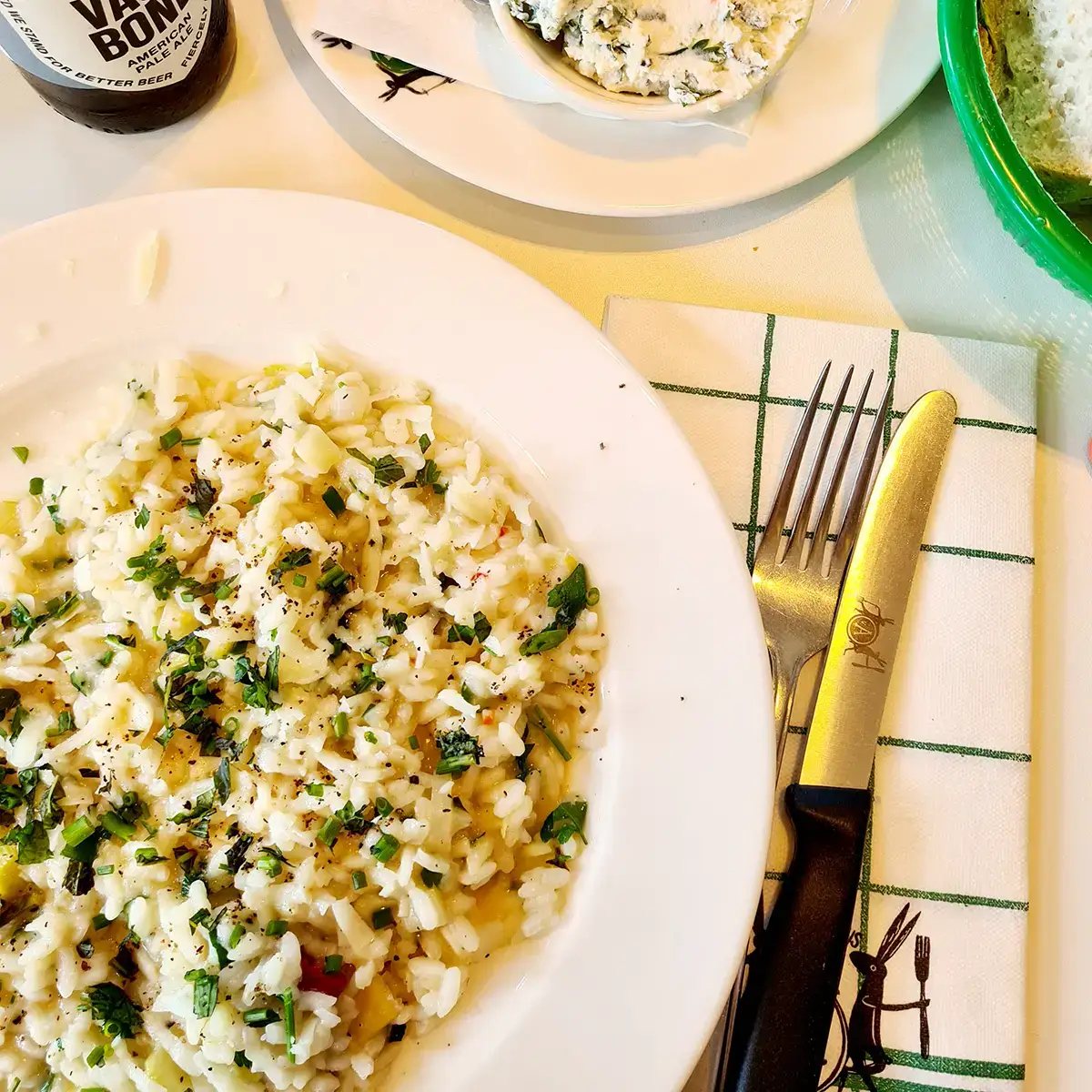 Villa Augustus vegan diner