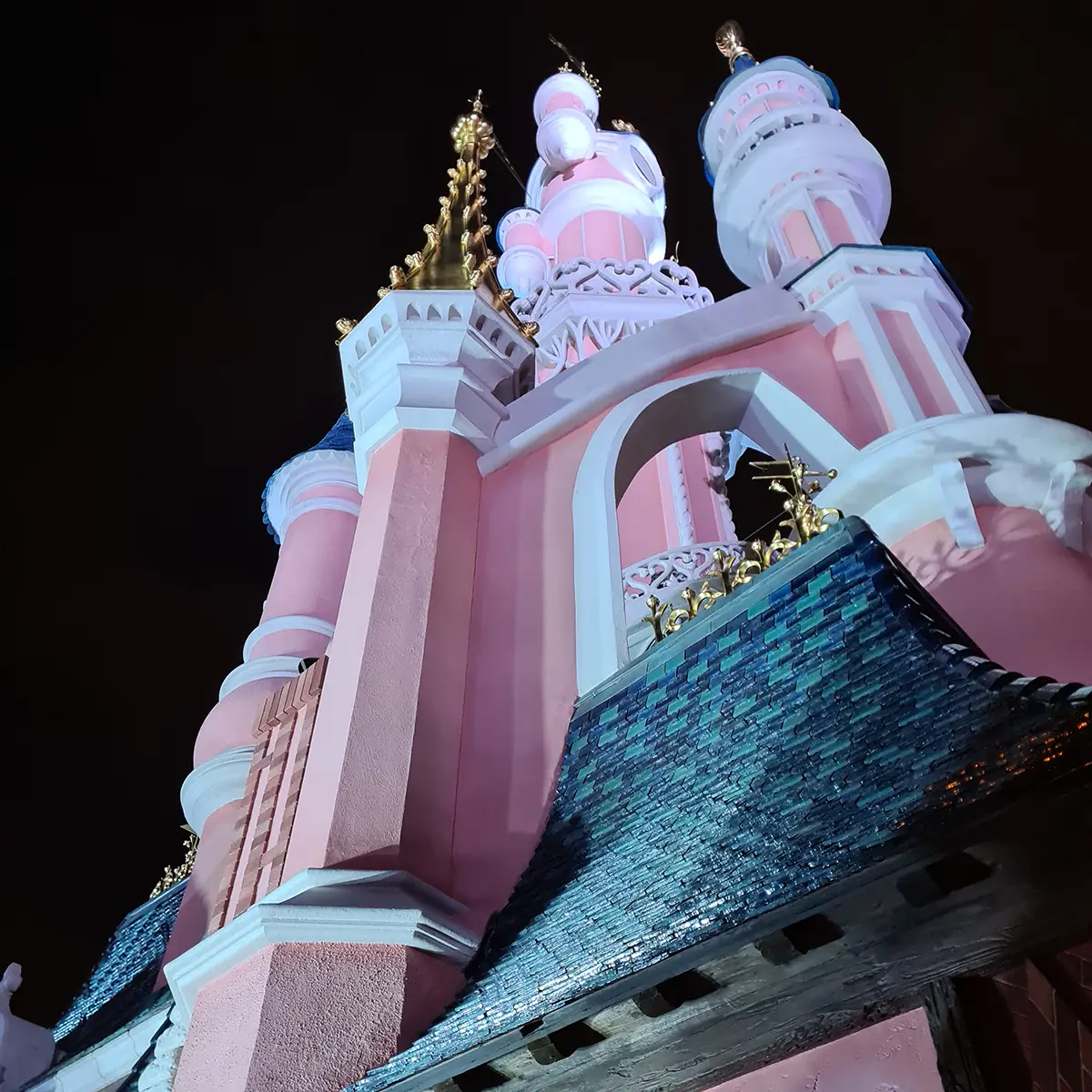 Vegan Disney Parijs kastanjes roze kasteel