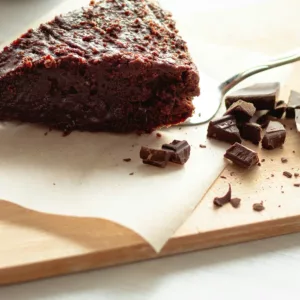 Chocolade taart eten