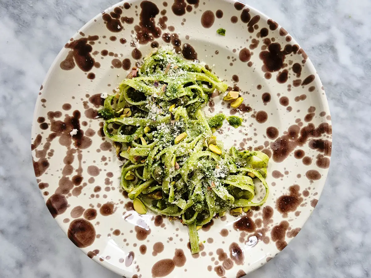 Tagliatelle rucola salsa verde Vegan pasta salsa verde (in 15 minuten!)