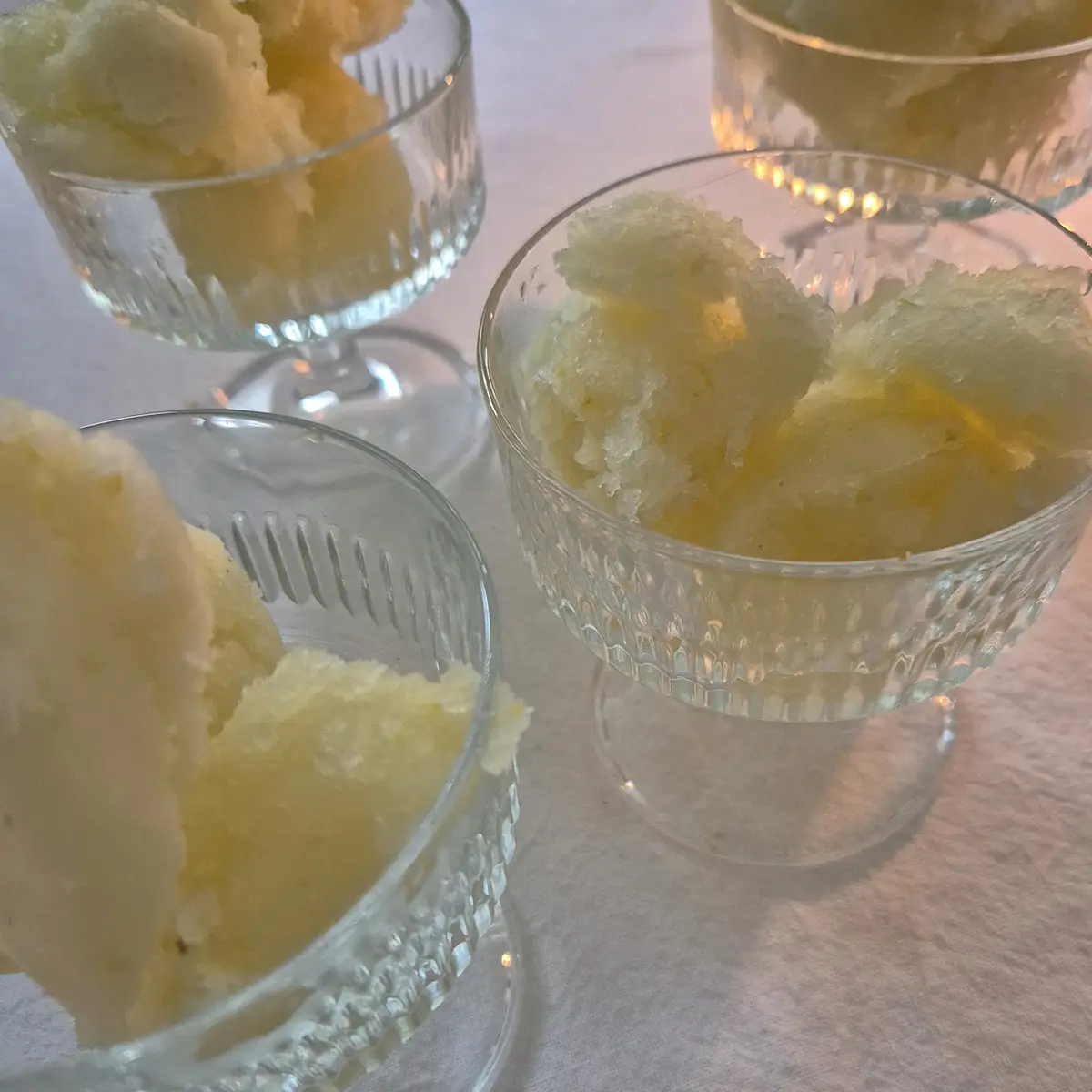 Citroensorbet ijs maken