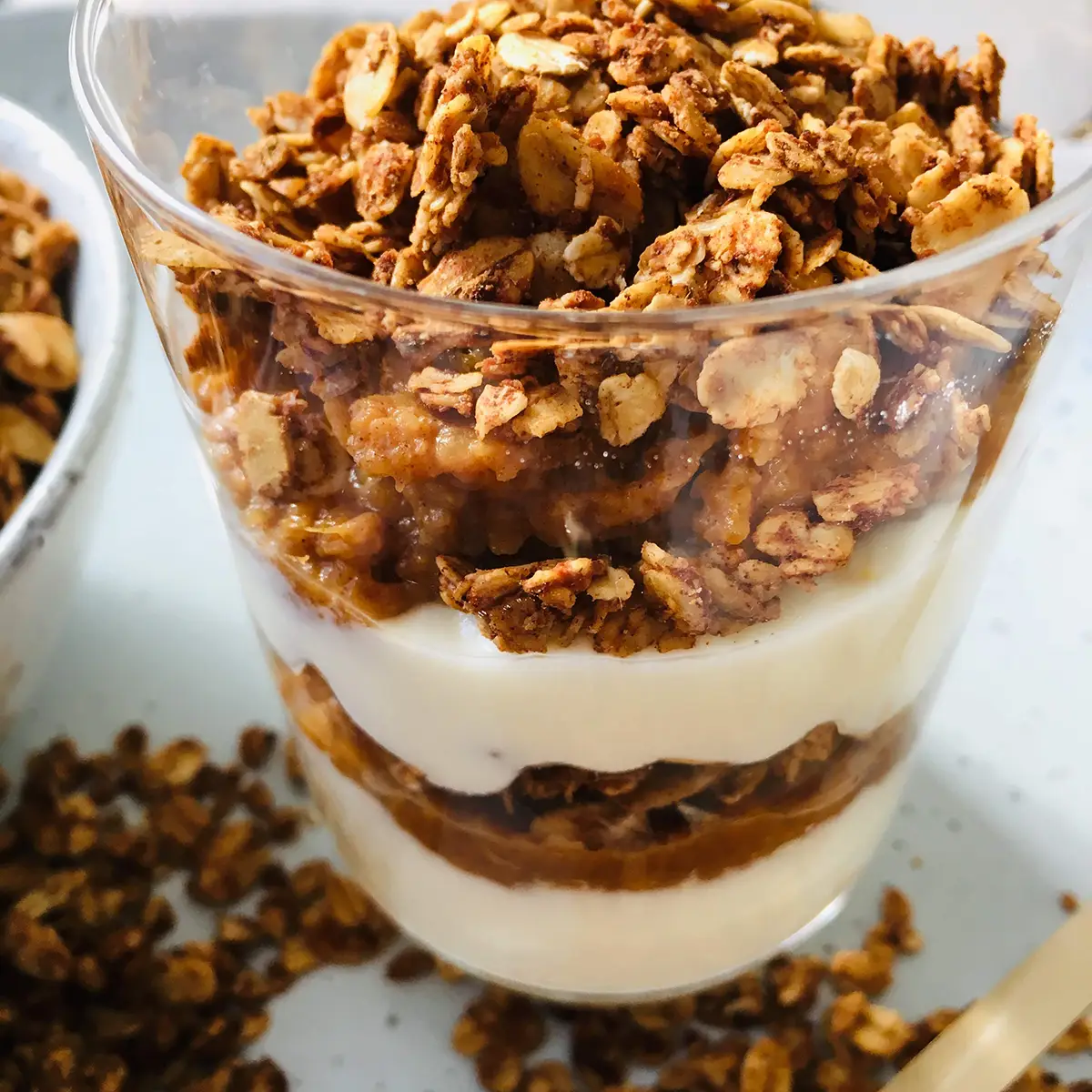 Spicy pumpkin trifle met granola
